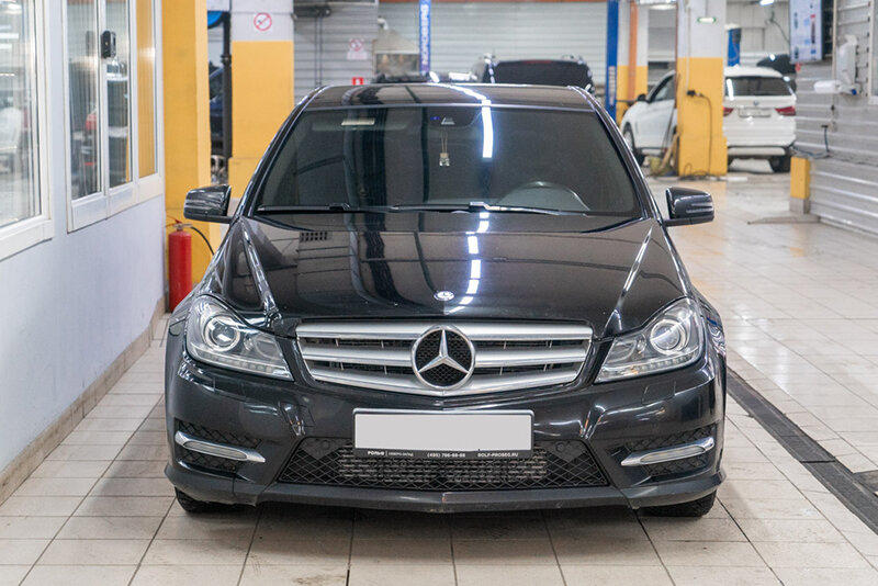 W204 amg обвес. Мерседес с класс 350 2010. Мерседес c200 cgi. C200 w204 рестайлинг. То на мерседес w204.