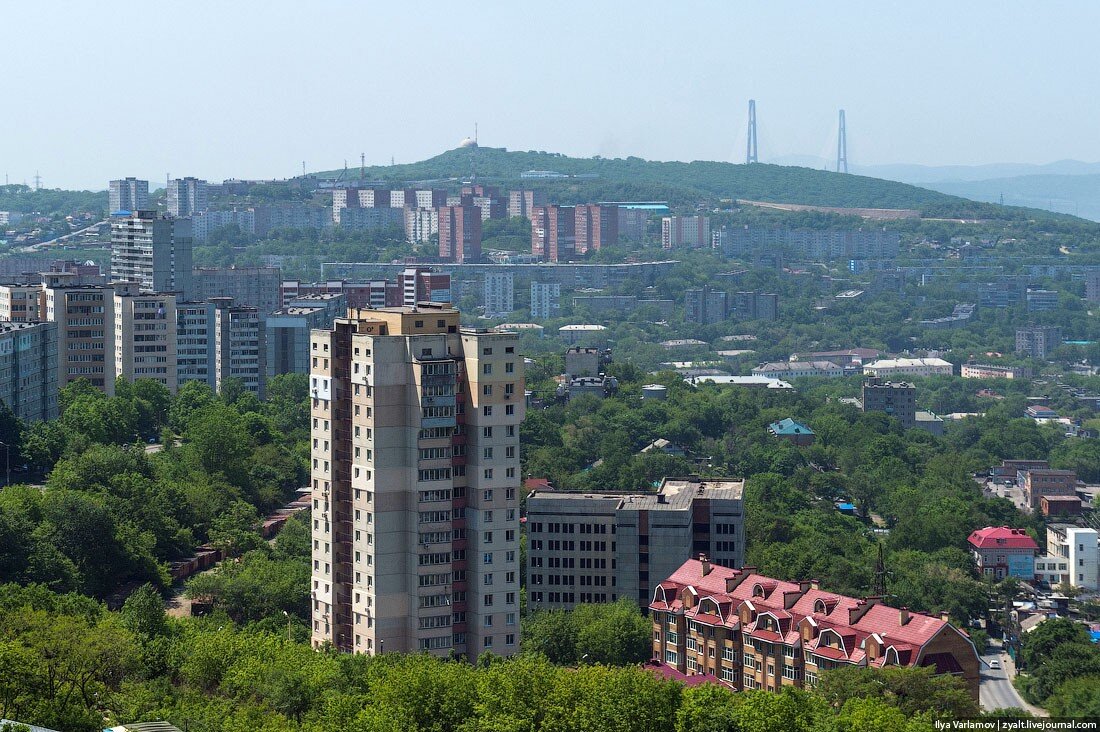 Владивосток лучше москвы. Владивосток спальные районы. Владивосток улицы спальный район. Районы Владивостока фото. Лучшие районы Владивостока.