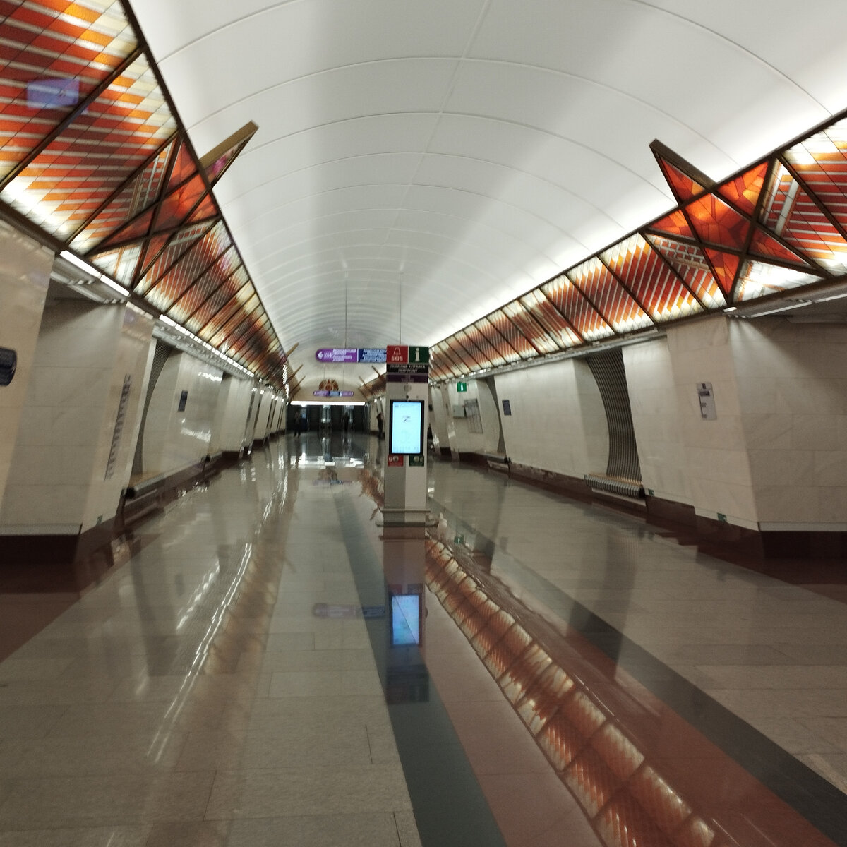 Станция Санкт-Петербургского метро «Проспект Славы».