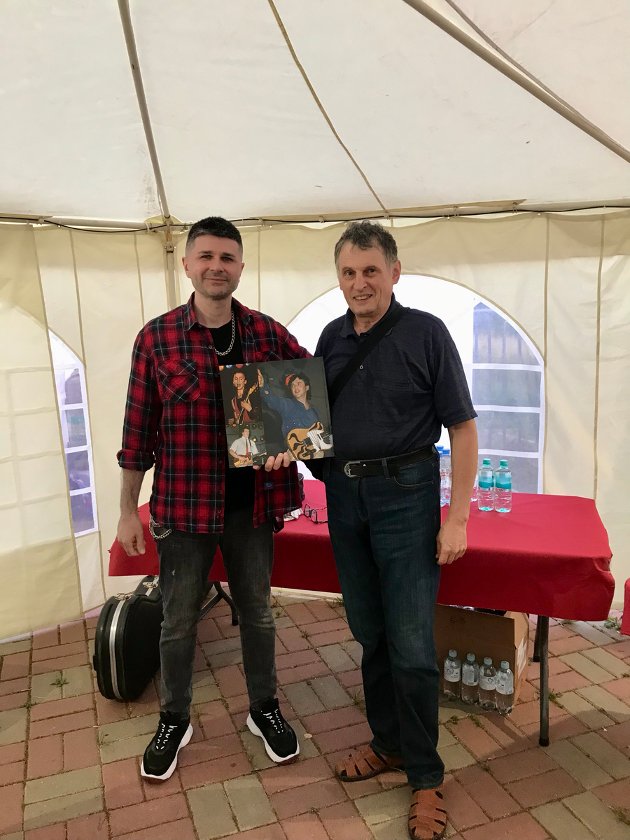Благодарю автора книги Рок-Панорама 86, за экземпляр столь уникального издания. 
Спасибо, Андрей Селевко ❗ 

p.s. Часть снимков войдёт и в книгу об Отце, 
которую мы планируем издать этой Осенью.