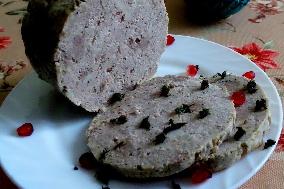     Под Липецком мошенница украла колбасу Юлия КЛЮЕВА