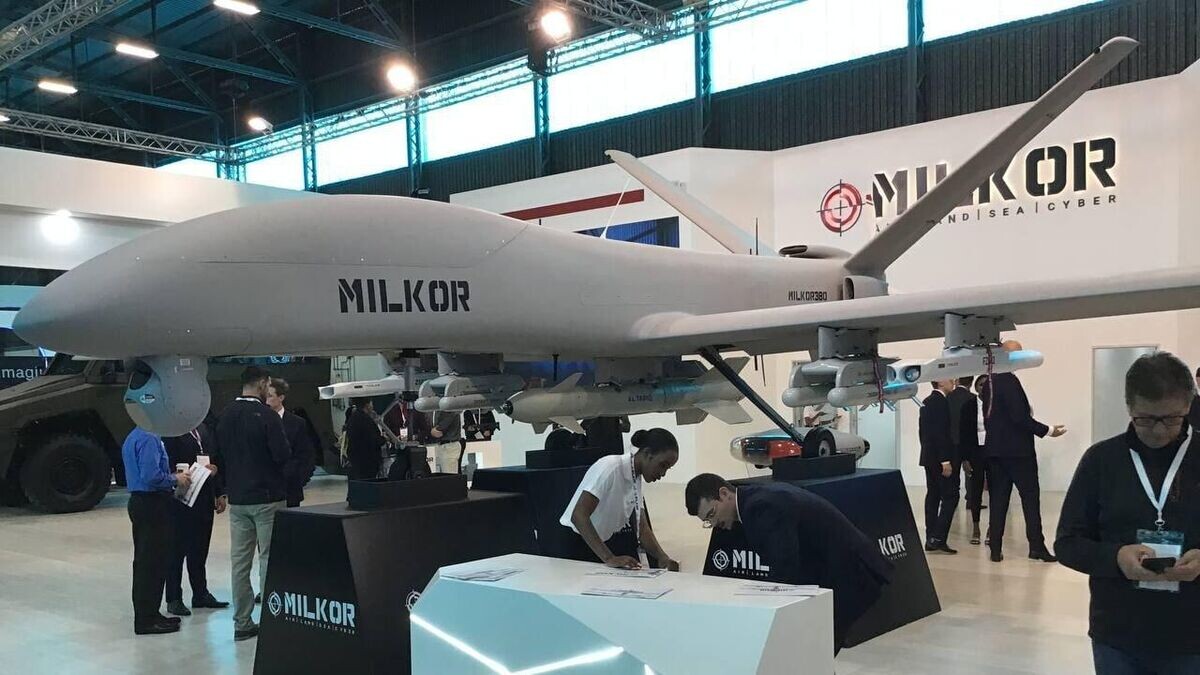    Разведывательно-ударный беспилотник Milkor 380 производства ЮАР на выставке в Претории© РИА Новости