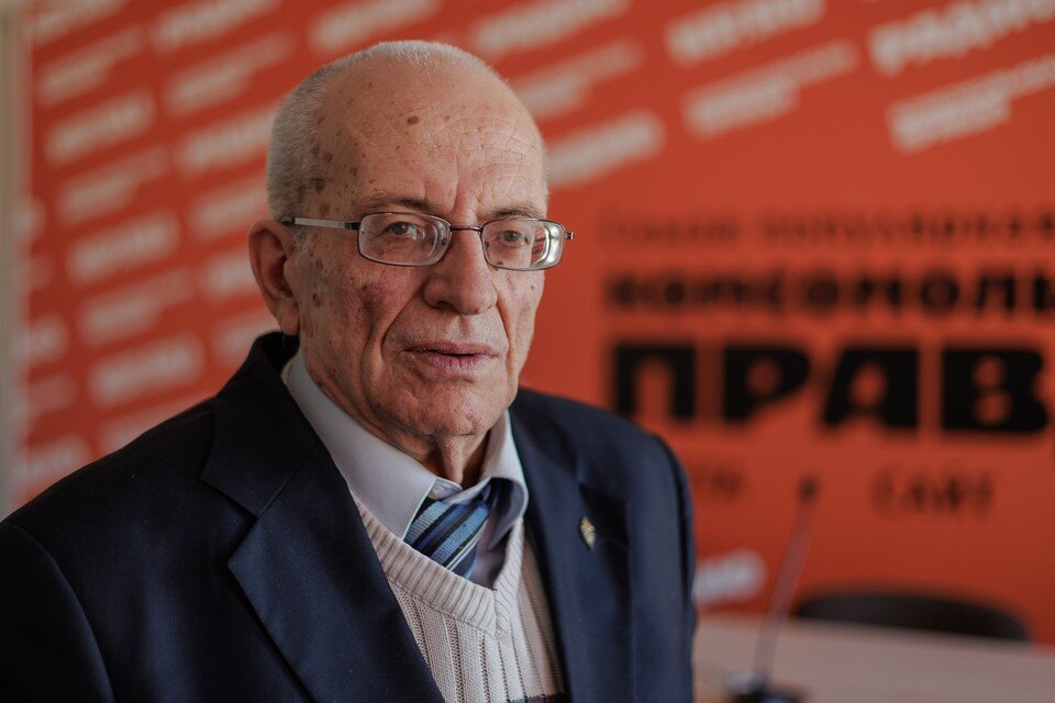     Летом Виктору Владимировичу исполнилось 75 лет. Валерий ЗВОНАРЕВ