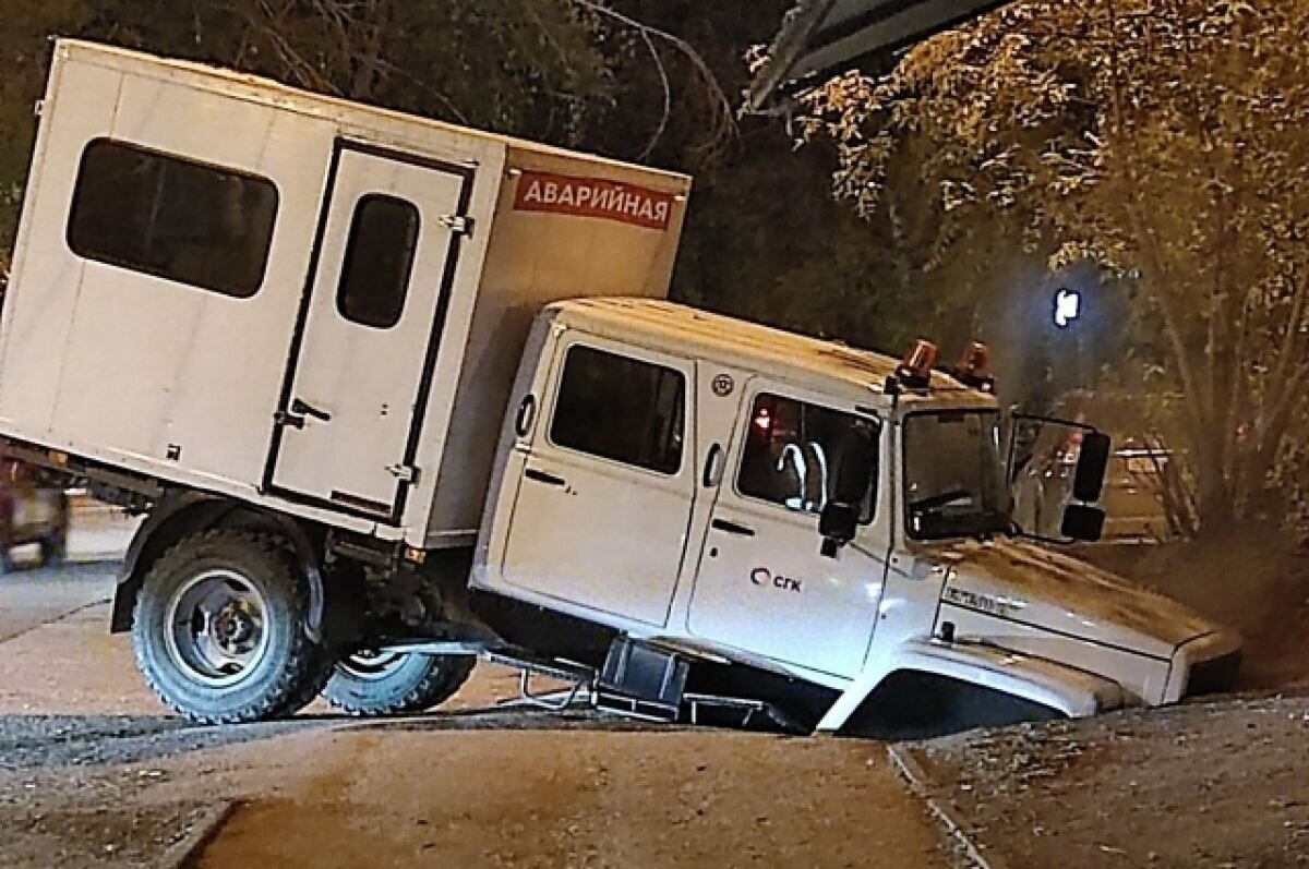    В СГК рассказали подробности инцидента с горящим грузовиком в Новосибирске