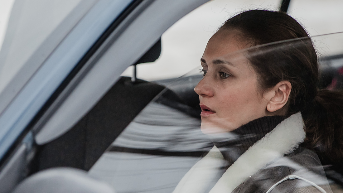 От учительницы до наемной убийцы: 7 лучших ролей Виктории Исаковой ...