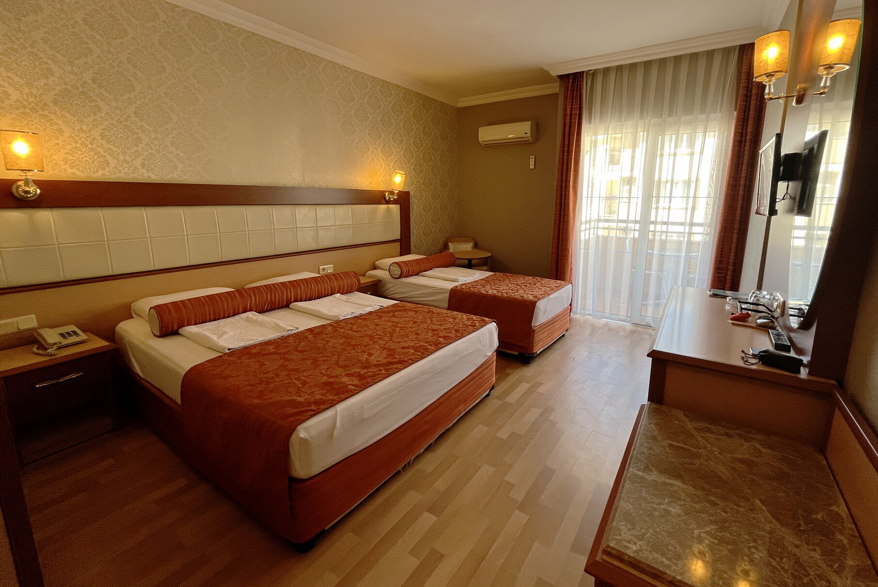 Cleopatra golden beach hotel 4 турция аланья. Гала Плаза 3*. Гала Плаза отель 3 красная Поляна. Клеопатра Смайл отель Турция. Клеопатра Реми отель Турция Аланья.