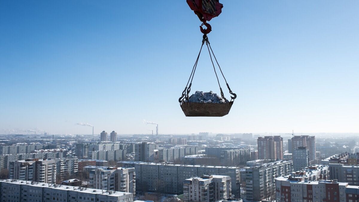    Строительство многоэтажного жилого дома© РИА Новости / Алексей Мальгавко