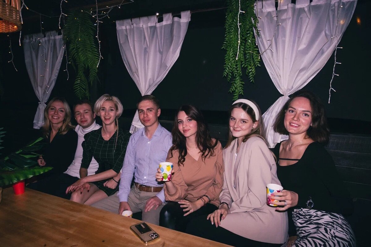 На изгоев ОБРАЩАЮТ внимание