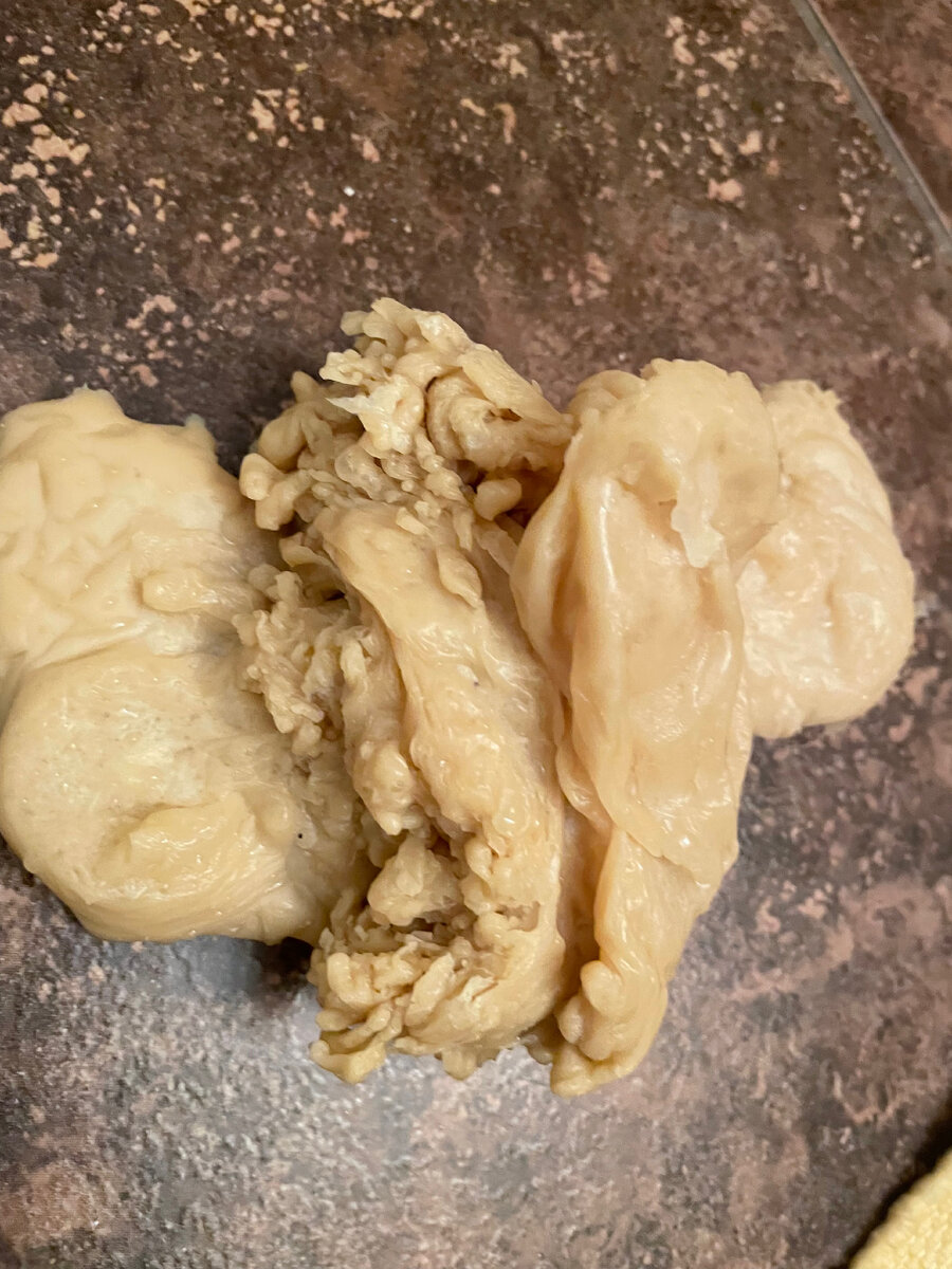 Молодой человек 38 лет, страдал мыслями о суициде. За 7 сеансов  отливок и с помогающей магией псалмов были сняты три негативные сущности.