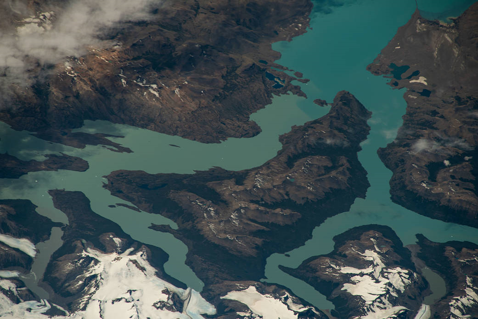 Озеро Аргентино в Патагонии на юге Аргентины. Фото: nasa.blog.com