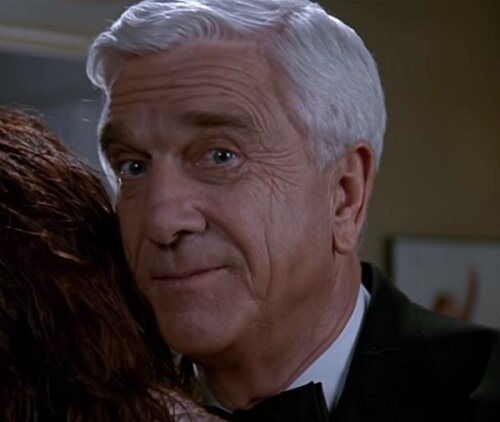 Лесли Нильсен в своей лучшей роли