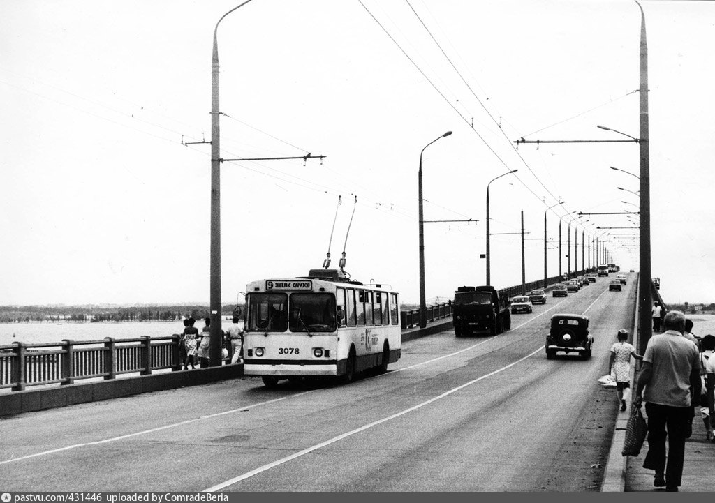 Троллейбус 9 маршрута, который связывал 2 города