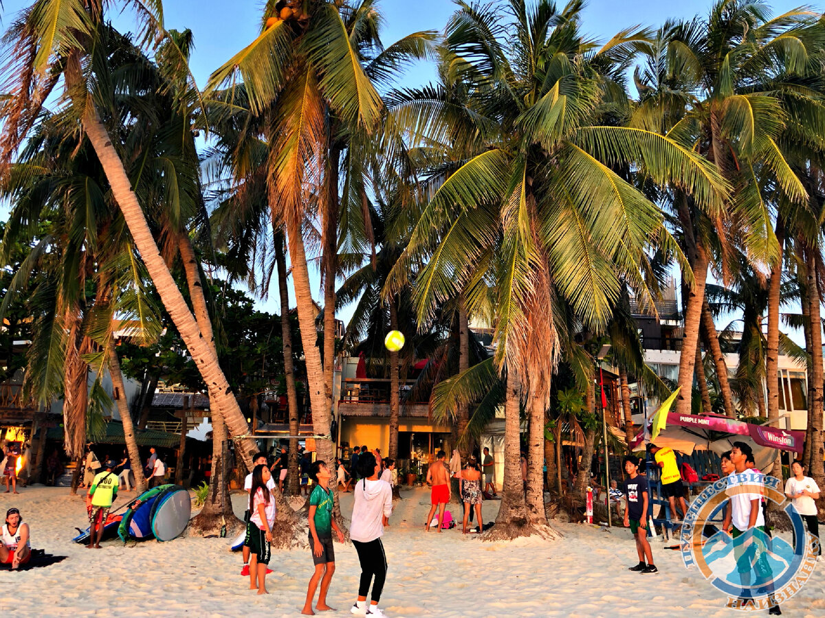 Пляж, местные жители, Боракай (фото автора)