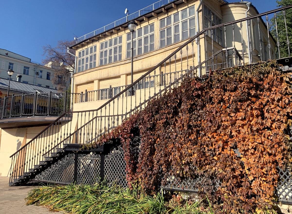 Старт маршрута - Большой Спасоглинищевский переулок. Фото автора