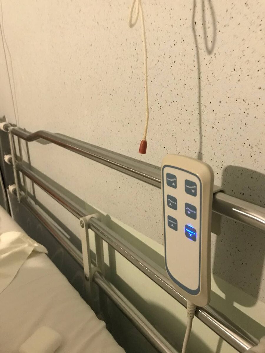 Кровать регулируется во всех направлениях