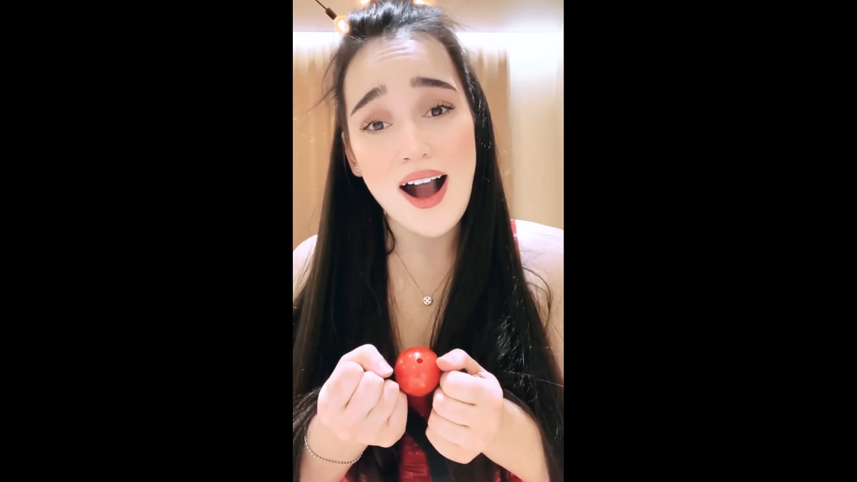 Зоя Зимес (Ксения Руденко)