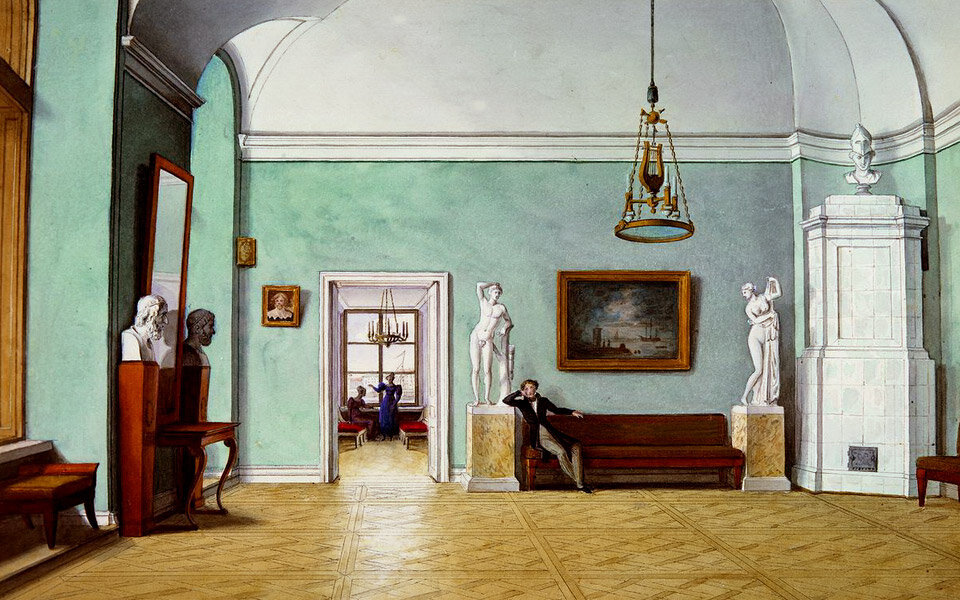 "В комнатах".