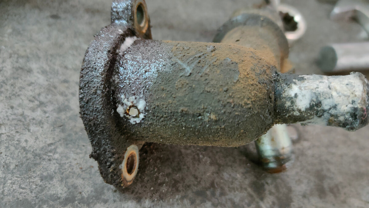 Фланец охлаждающей жидкости Daewoo Matiz. Личная фотография