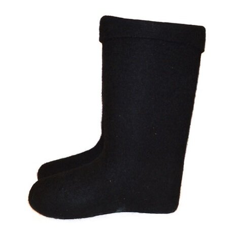 Серые, белые и крашенные, что бы скрыть разношерстность.