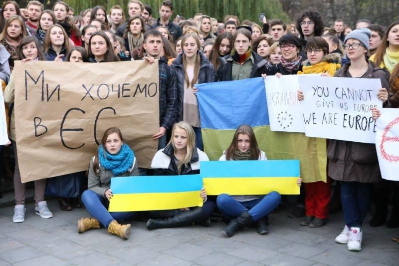Как безобразно ведут себя Украинские беженцы в Европе и мнение местных о них.4