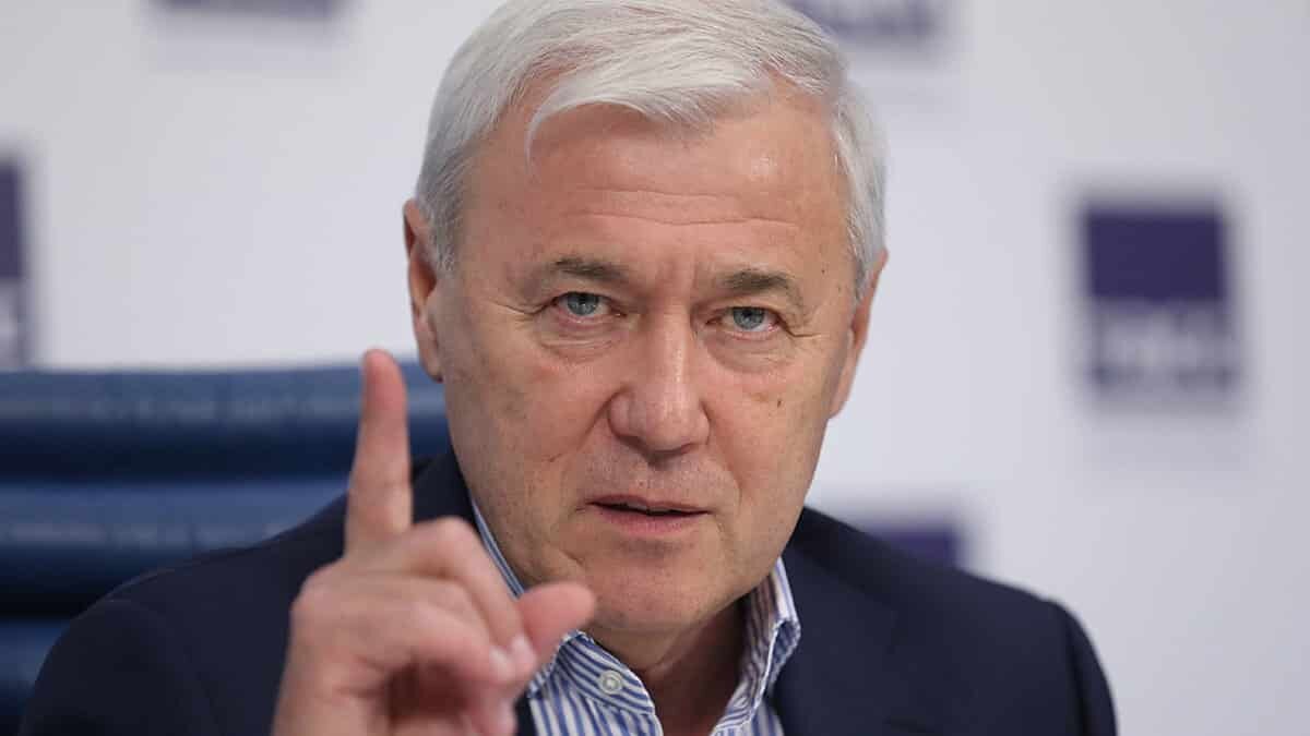 О "законопроекте, направленном в правительство главой думского комитета по финрынку Анатолием Аксаковым"