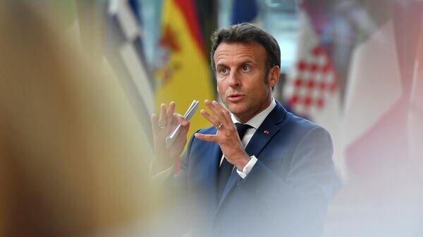    Президент Франции Эммануэль Макрон во время саммита ЕС в Брюсселе© AP Photo / Geert Vanden Wijngaert