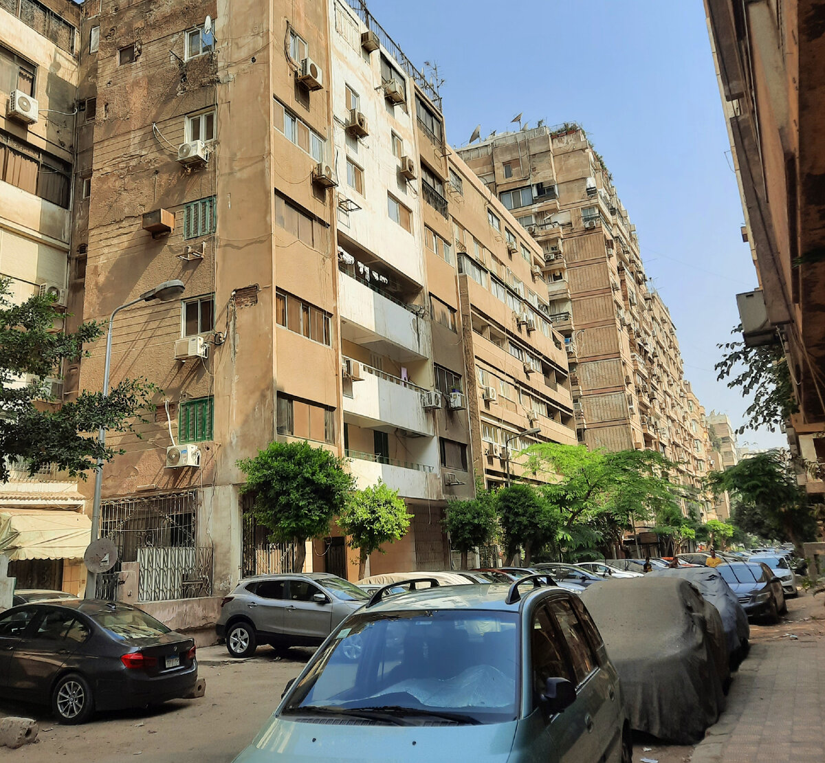 Обрушение жилого дома в Каире: погибли 9 человек
