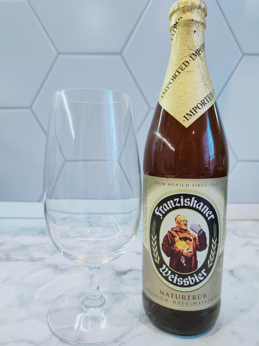 Пиво "Franziskaner Hefe-Weissbier" (Францисканер Хефе-Вайсбир)