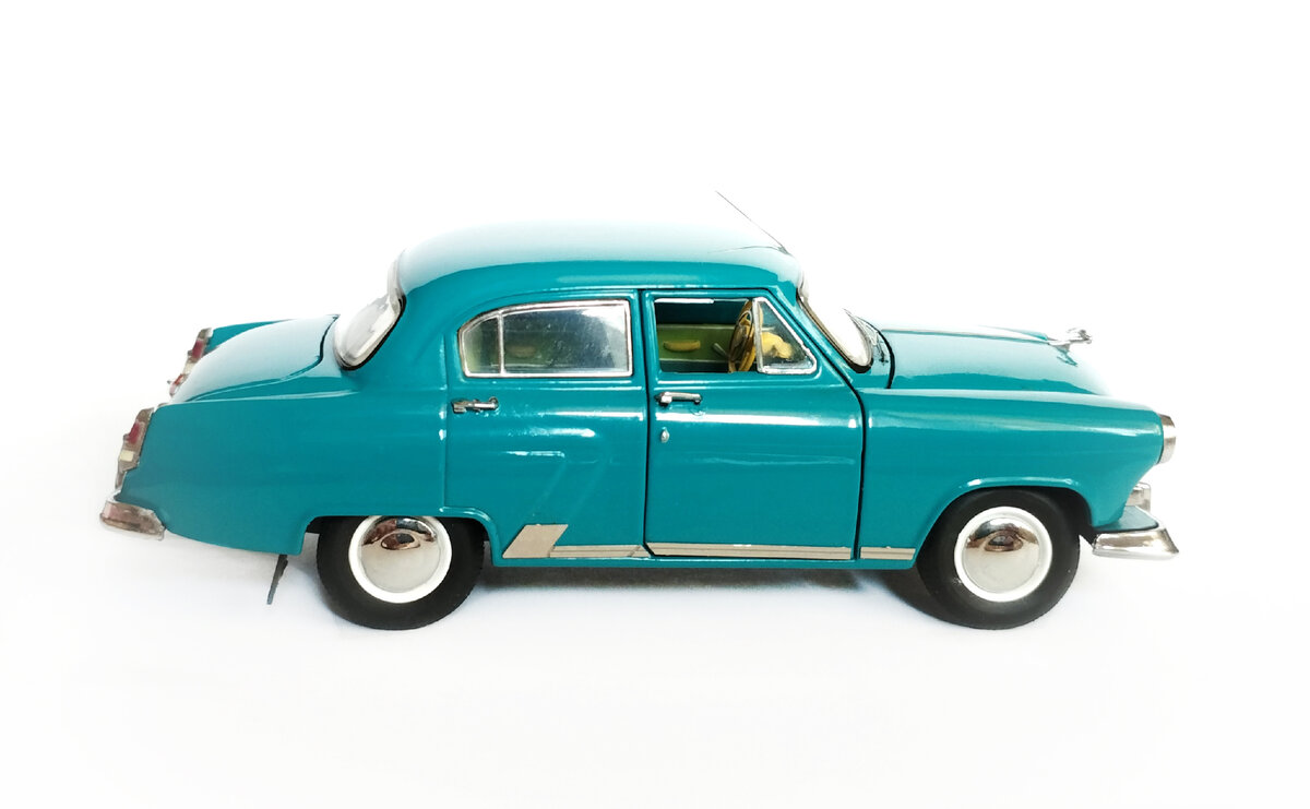 Gaz 21 Volga масштабная модель