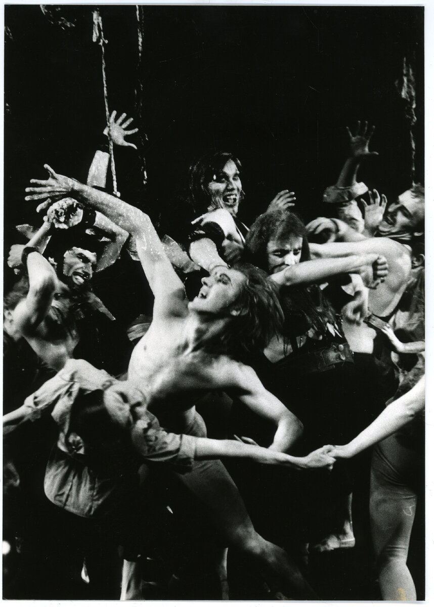 Валерий Михайловский (Мэкки-Нож) в балете «Бумеранг». 1979 г.
