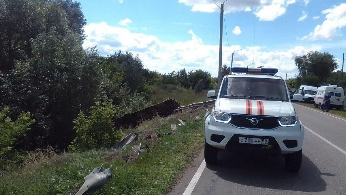    Опрокидывание автобуса "ПАЗ" в кювет в Пензенской области© Фото : ГУ МЧС России по Пензенской области