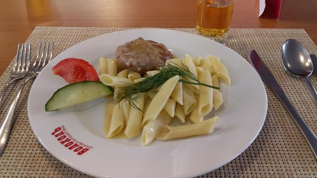 Сервировка в ресторане