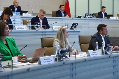    Руководитель ГУСТ Подмосковья в ранге министра Светлана Аипова на совещании губернатора Московской области Андрея Воробьева с руководящим составом правительства Московской области и главами городских округов © Антон Чернов, «Подмосковье Сегодня»