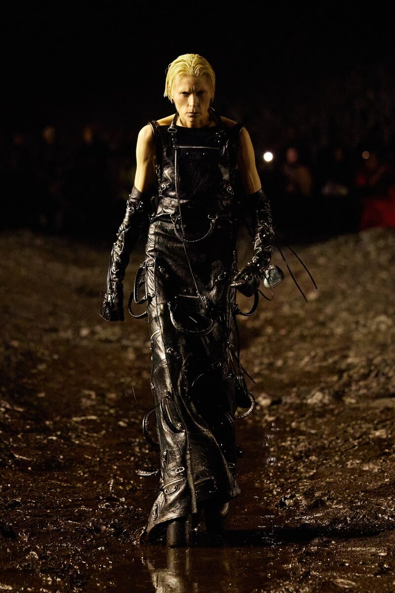    «Грязное шоу» Balenciaga, Парижская неделя моды 2022Legion-Media