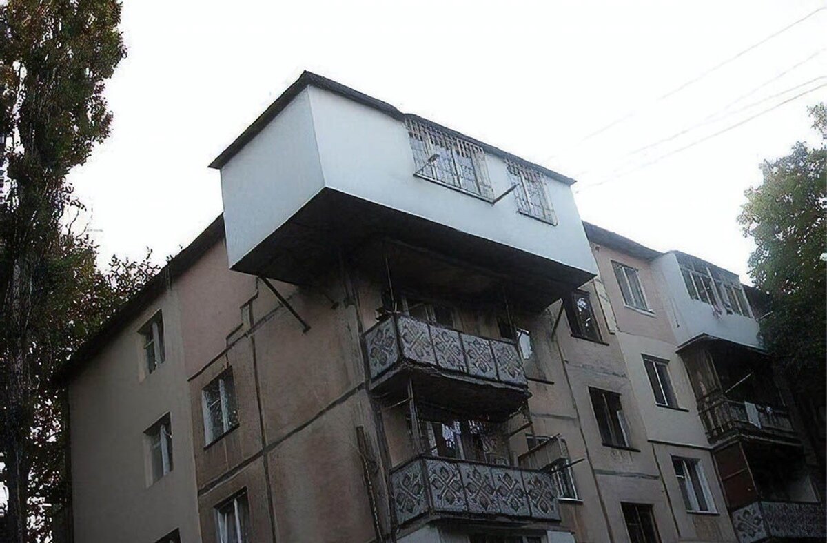Балкон пристрой фото Интересно, людям, живущих в пристроенных балконах к многоэтажным домам не страшн