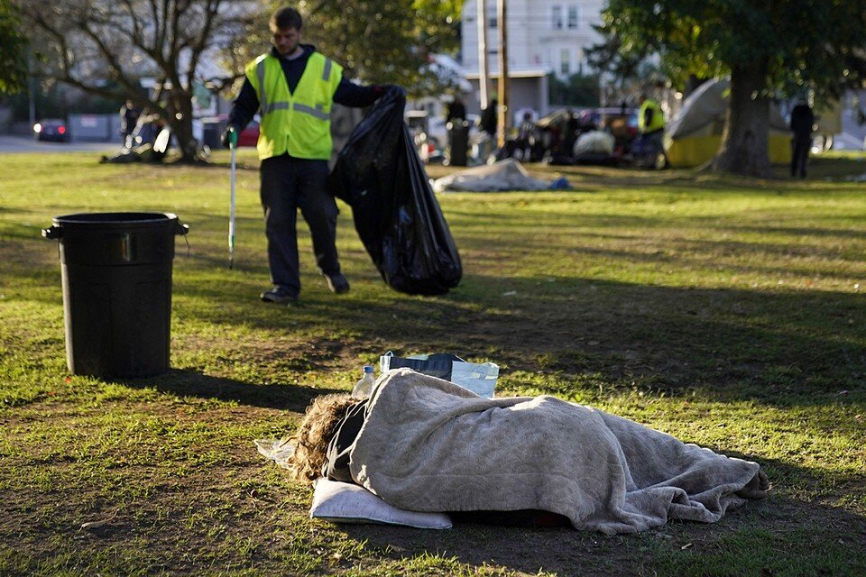     Cтрану лихорадит, а теперь она и вовсе вступила в полосу гиперинфляции  EAST NEWS