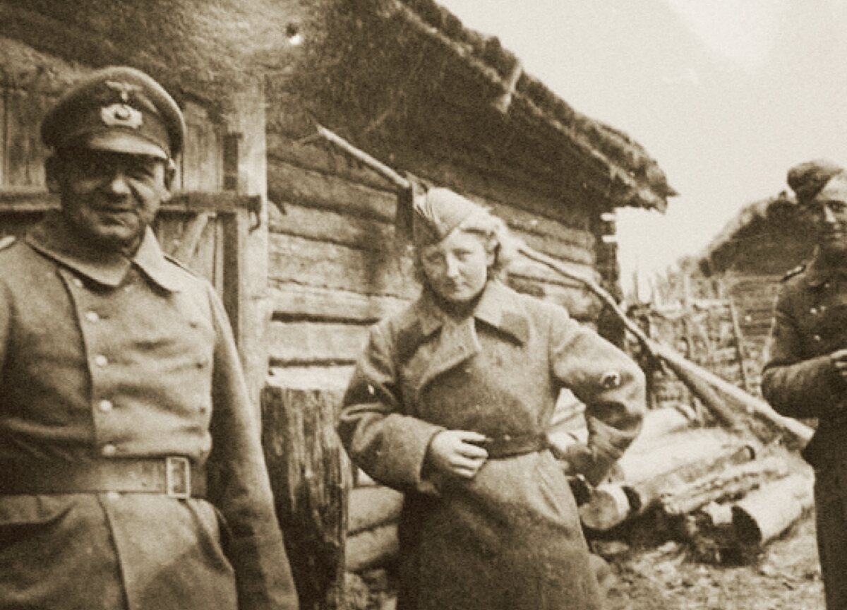 «Фашисты задирали юбку и сразу понимали кто перед ними»: как немецкие солдаты во время ВОВ вычисляли русских разведчиц и «наказывали» их
