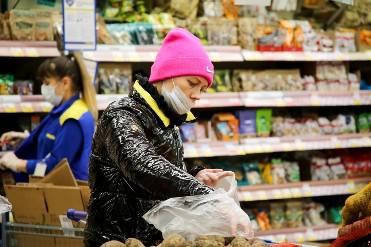 Какими товарами известен новосибирск. Рынок еды. Супермаркеты России. Русские товары. Рост цен.