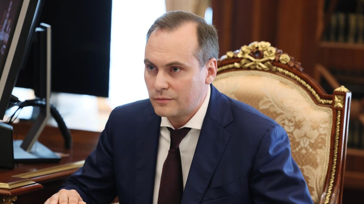    Глава Республики Мордовия Артем Здунов во время встречи с президентом РФ Владимиром Путиным© РИА Новости / Михаил Климентьев