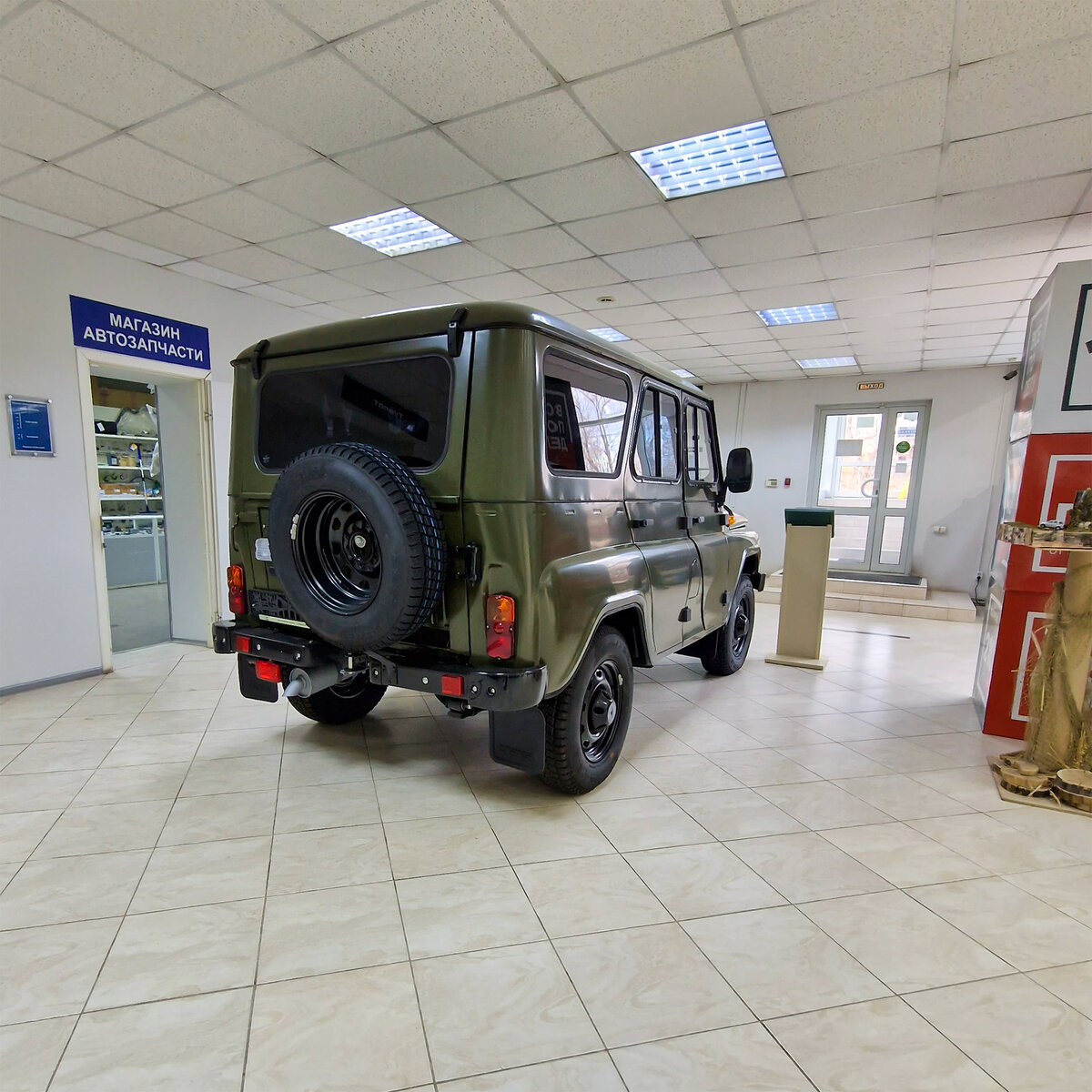 ...санкционный УАЗ Хантер 2022-ого модельного года.