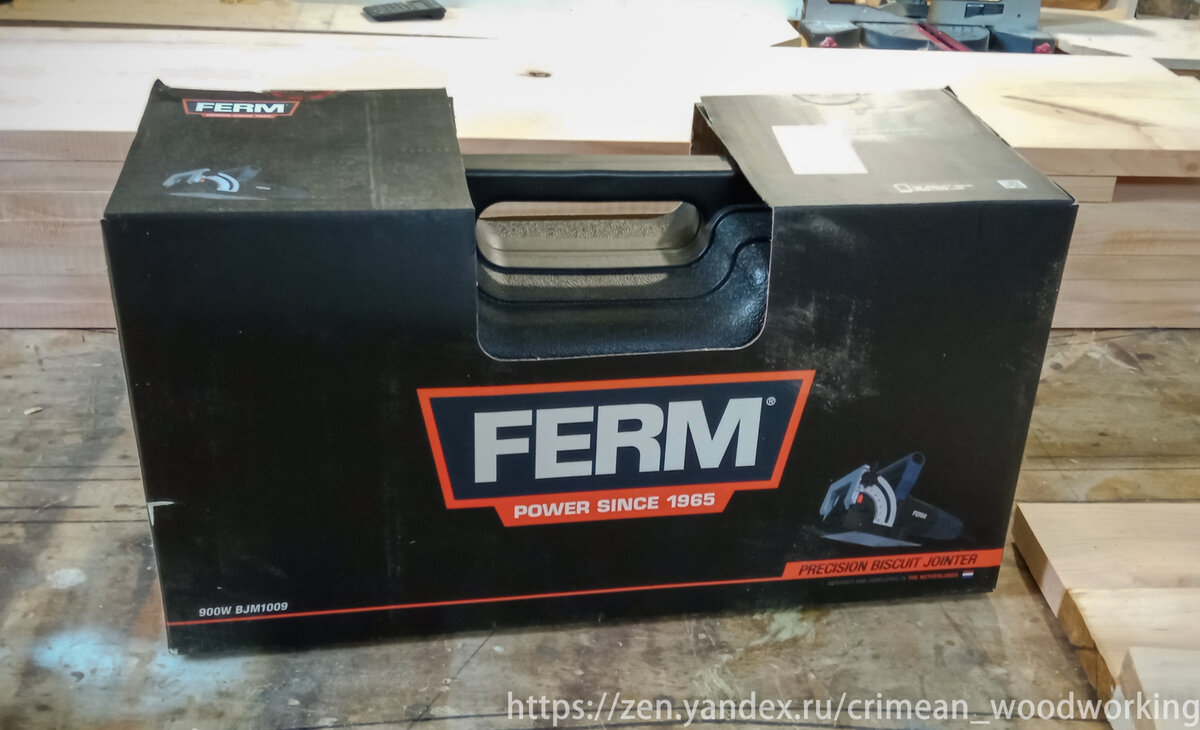 Упаковка выглядит симпатично, посмотрим, что внутри. Листайте вбок, там много фото