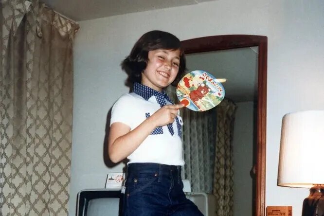 Елена Могучева после гастролей в Японии. Вместе с хором юная певица объехала десятки стран.