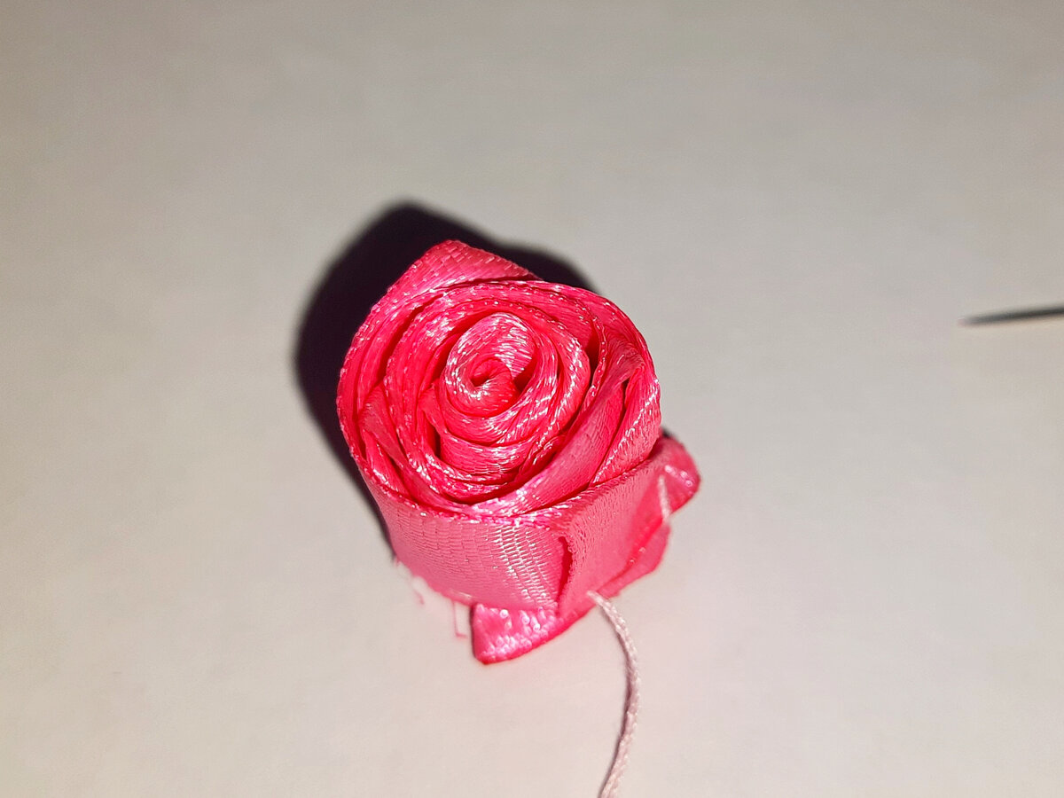 Роза из ленточек