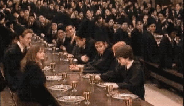 Решил немного выпить, жаль этого момента нет в фильме