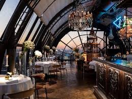 Ресторан // https://www.tripadvisor.ru/Restaurant_Review-g298484-d2419130-Reviews-White_Rabbit-Moscow_Central_Russia.html#photos;aggregationId=&albumid=101&filter=7&ff=462536630