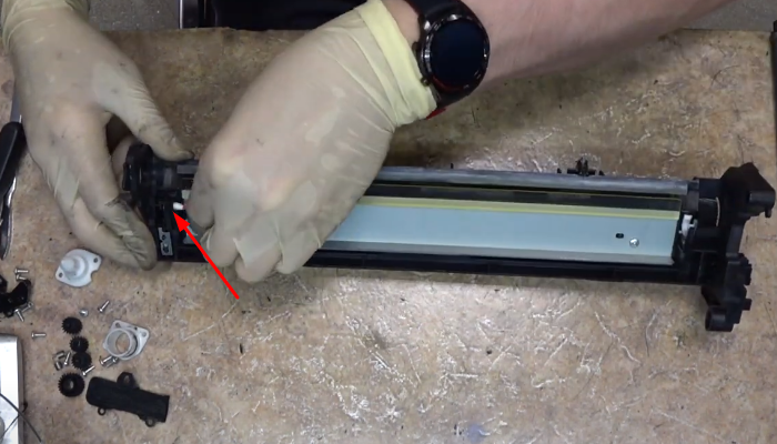 Фото 47. Равномерно распределяем смазку