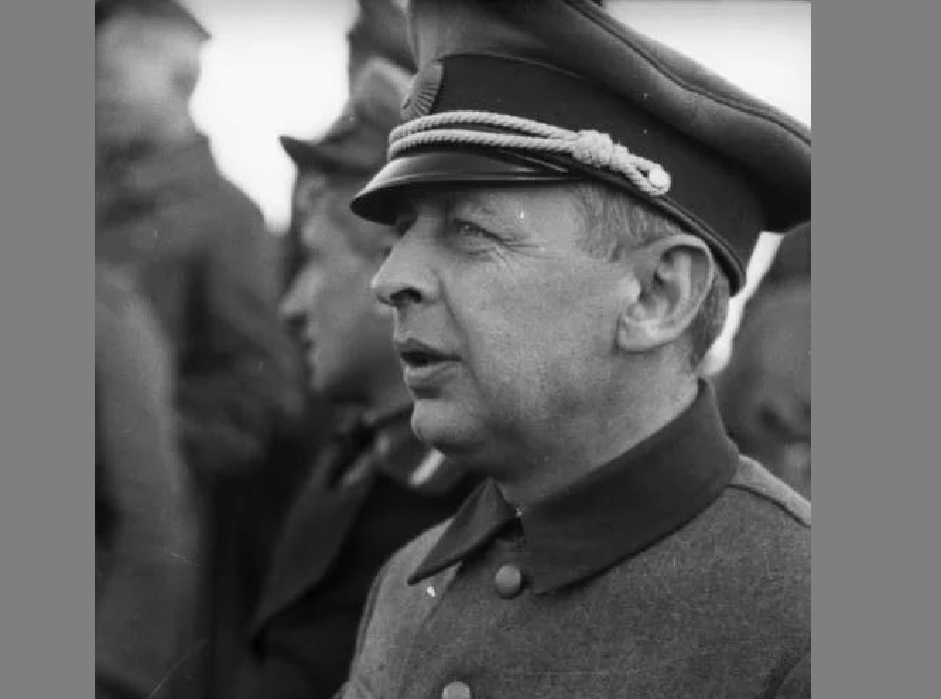 Каминские история. Каминская н. История костюма 1986 год. История костюма 1986 год. М.