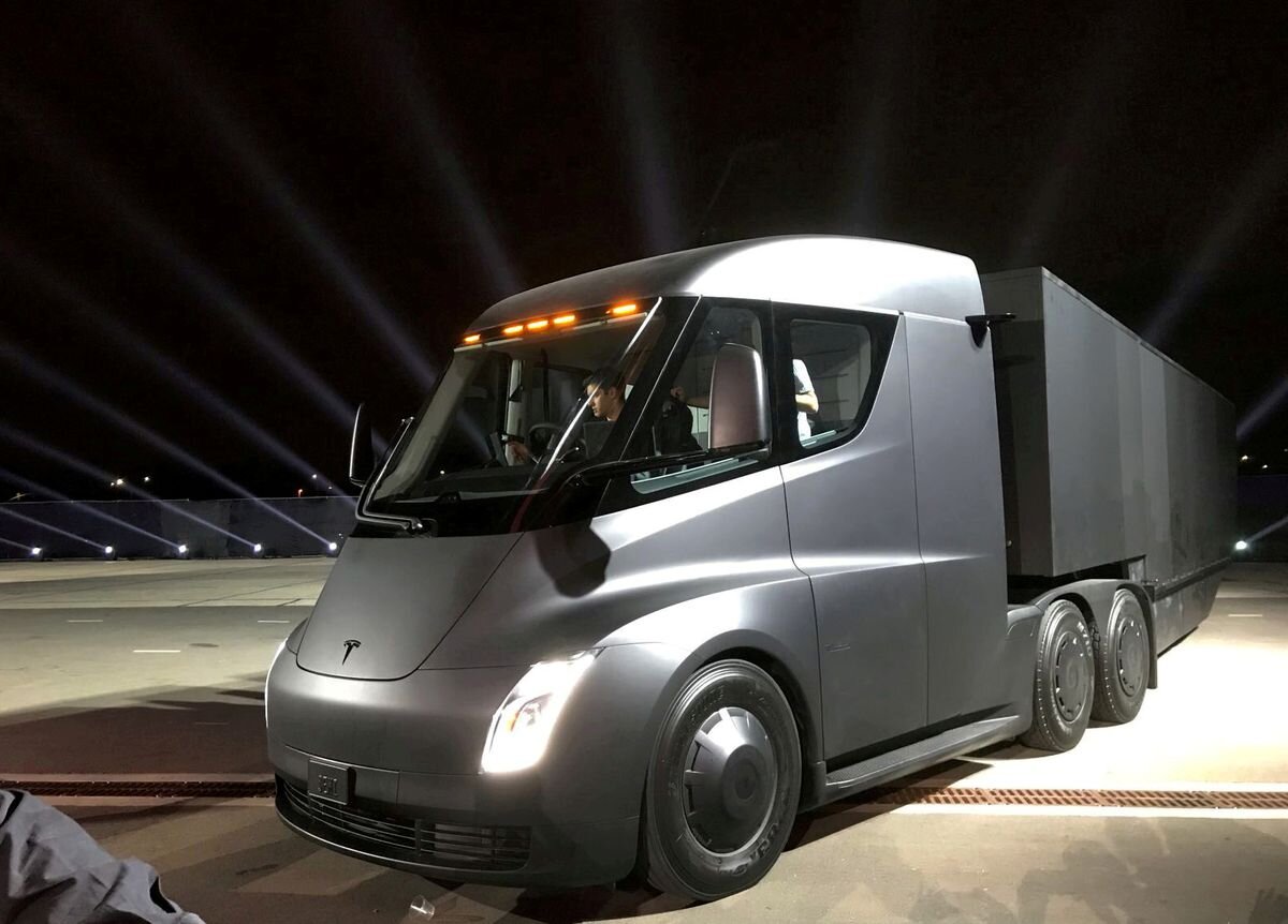 PepsiCo подтверждает, что поставки грузовиков Tesla Semi начнутся в декабре