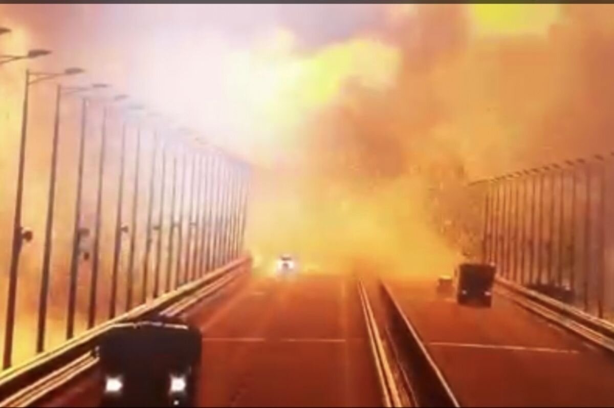    Появилось видео возможного досмотра фуры, взорвавшейся на Крымском мосту