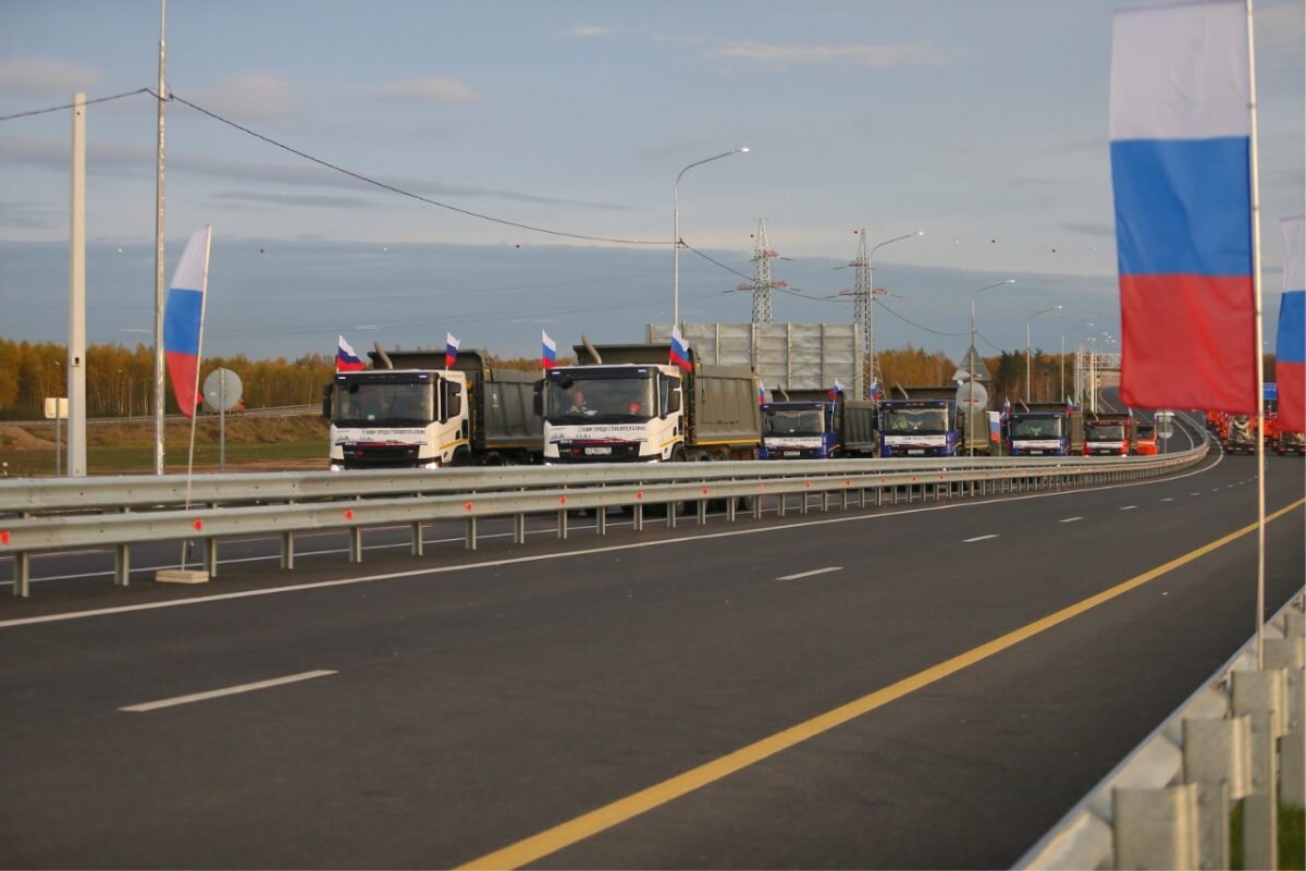    Новый участок дублирует Южный обход города Владимира по М-7, на котором всего по одной полосе для движения в обоих направлениях, и это сдерживает трафик Pravda-nn.ru